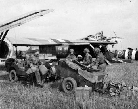 Paratroops of 1st Airlanding Brigade disembark from their gliders on the outskirts of Arnhem, 17 September 1944. Photograph by Sergeant D M Smith, Army Film and Photographic Unit. [National Army Museum Image number: 106458]