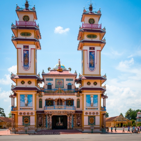 The Cao Đài Holy See at Tây Ninh. Photo: Julian Tennant