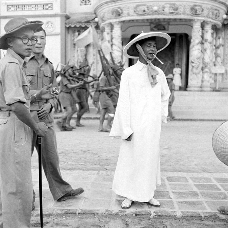 Cao Dai Nguyen Van Thanh and Pham Cong Tac at the Holy See 1948