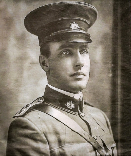 Lieutenant Mordaunt Reid of the Goldifields Infantry Regiment prior to the outbreak of the First World War. When the war broke out he enlisted and was posted to the 11th Battalion and was killed on the first day of the landings at Galipolli, 25 April 1915.